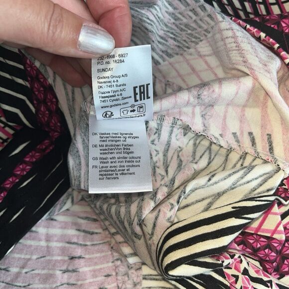 Sunday Artsy Geometric Asymmetrical Striped Top Long Sleeve Shirt Size Large ? - Picture 10 of 13